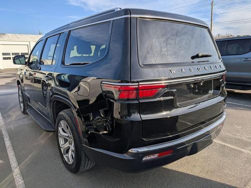 2022 Jeep Wagoneer Series II 4x2