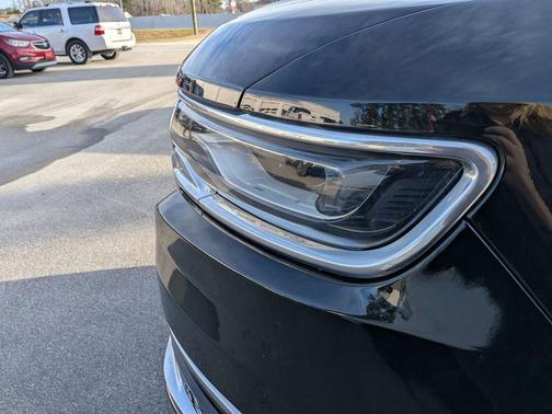 2022 Jeep Wagoneer Series II 4x2