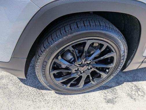 Sterling Metallic 2024 GMC Terrain SLT