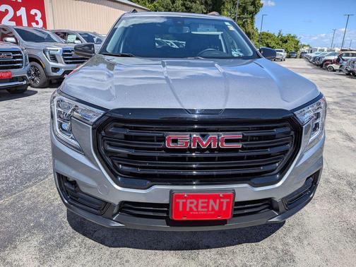Sterling Metallic 2024 GMC Terrain SLT