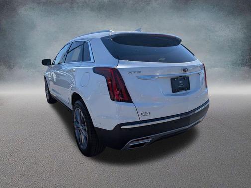 Crystal White Tricoat 2024 Cadillac XT5 Premium Luxury