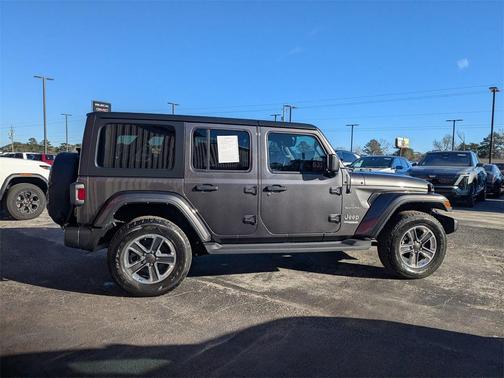 2022 Jeep Wrangler Unlimited Sahara