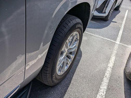 2024 GMC Yukon XL SLT