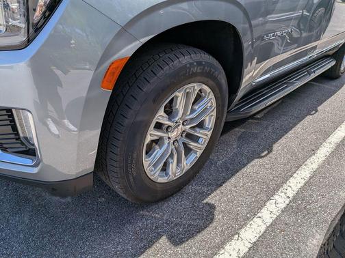 2024 GMC Yukon XL SLT