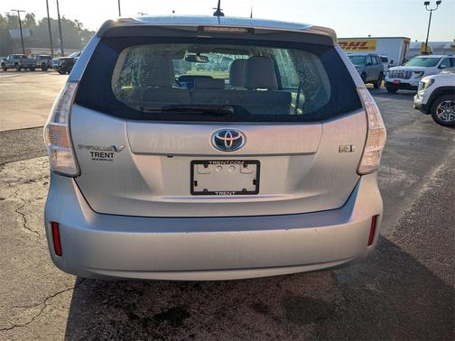 2013 Toyota Prius v Two