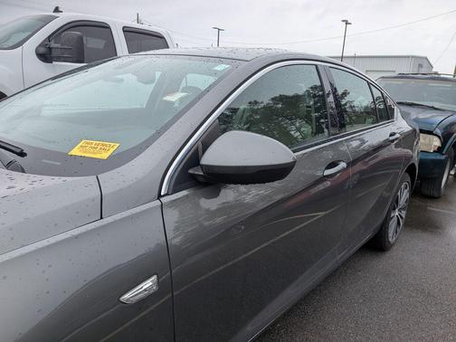 2018 Buick Regal Sportback Essence