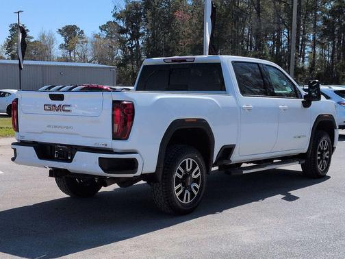 2023 GMC Sierra 2500 AT4