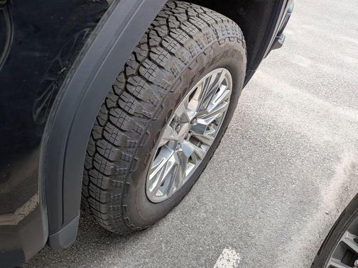 Onyx Black 2024 GMC Sierra 1500 Denali