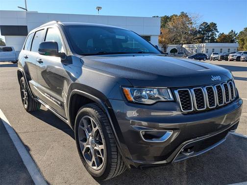 2018 Jeep Grand Cherokee Sterling Edition