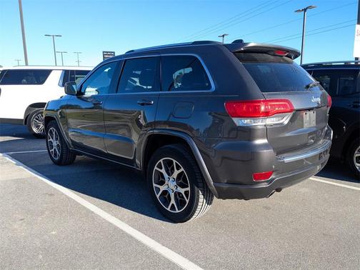 2018 Jeep Grand Cherokee Sterling Edition