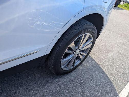 Crystal White Tricoat 2024 Cadillac XT5 Premium Luxury