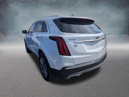 Crystal White Tricoat 2024 Cadillac XT5 Premium Luxury