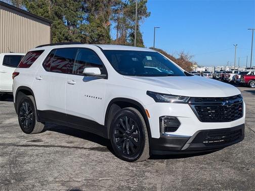 2023 Chevrolet Traverse RS