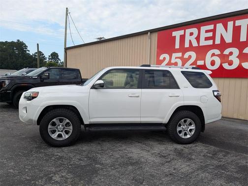 2020 Toyota 4Runner SR5