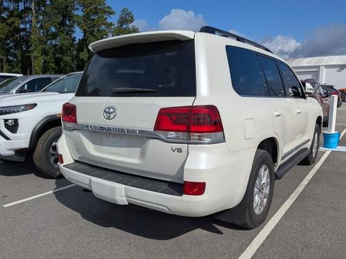 2019 Toyota Land Cruiser Base