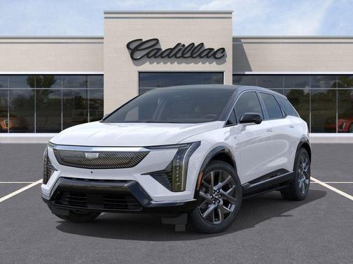Vibrant White Tricoat 2026 Cadillac OPTIQ Luxury