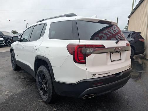 2022 GMC Acadia AWD AT4