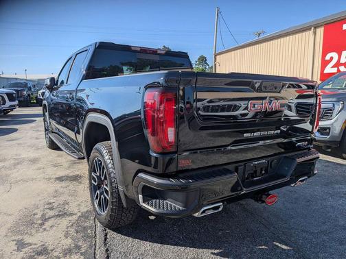 Onyx Black 2025 GMC Sierra 1500 AT4