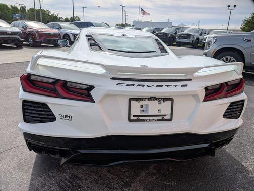 Arctic White 2024 Chevrolet Corvette Stingray w/3LT