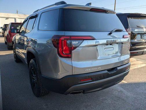 2022 GMC Acadia AWD AT4