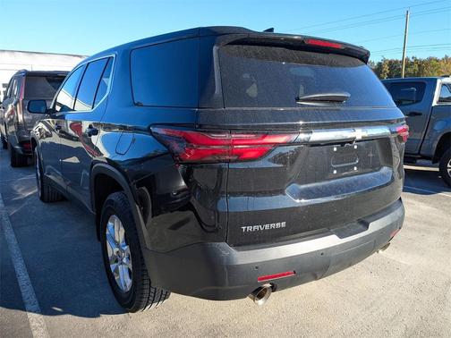 2023 Chevrolet Traverse LS