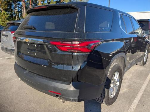 2023 Chevrolet Traverse LS