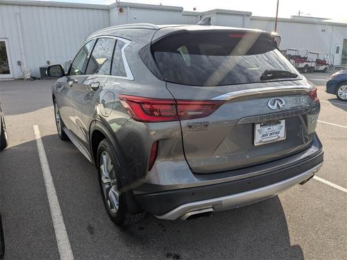 2022 INFINITI QX50 LUXE