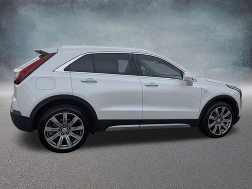 Crystal White Tricoat 2020 Cadillac XT4 Premium Luxury