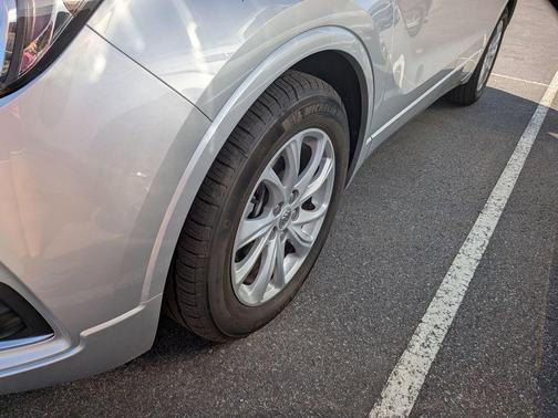 Galaxy Silver Metallic 2019 Buick Envision Preferred