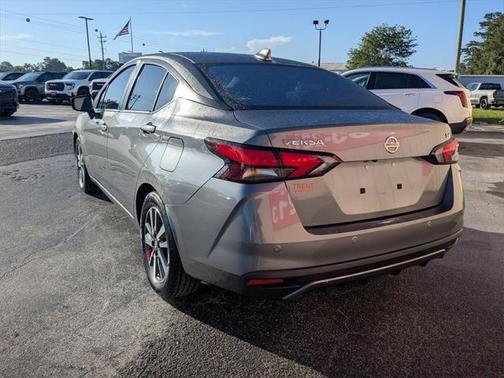 2022 Nissan Versa 1.6 SV