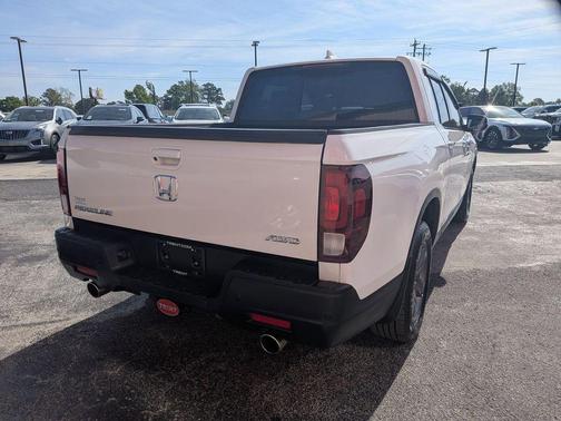 Platinum White Pearl 2023 Honda Ridgeline RTL-E