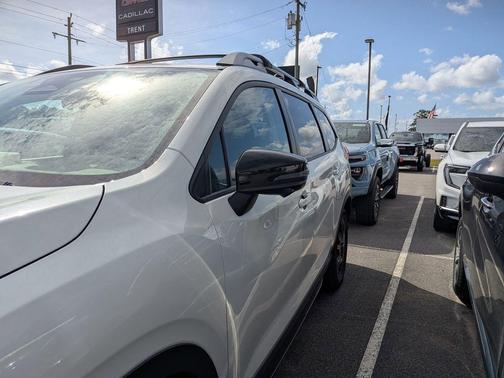 Crystal White Pearl 2023 Subaru Ascent Onyx Edition Limited 7-Passenger
