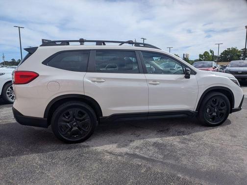 Crystal White Pearl 2023 Subaru Ascent Onyx Edition Limited 7-Passenger