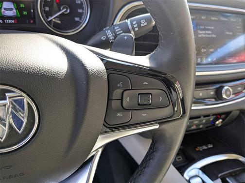 2024 Buick Enclave Essence FWD