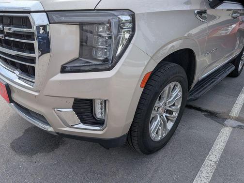 Pearl Beige Metallic 2021 GMC Yukon SLT
