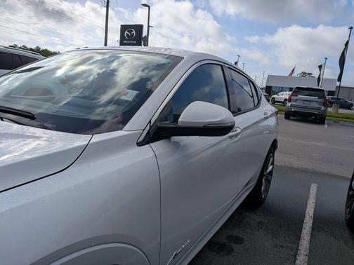 White Frost Tricoat 2024 Buick Envista Avenir FWD