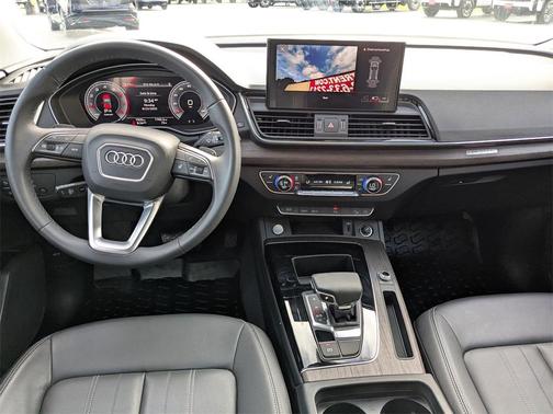 2025 Audi Q5 40 Premium