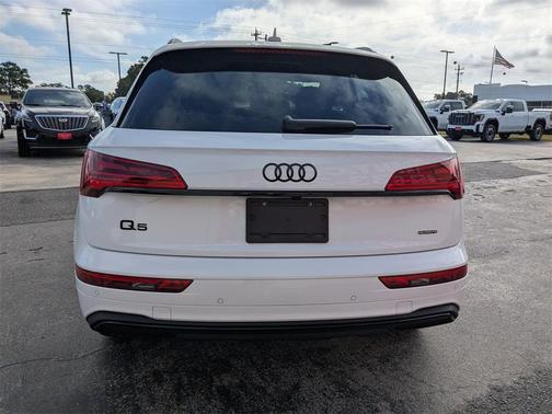 2025 Audi Q5 40 Premium