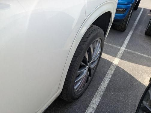 White Frost Tricoat 2025 Buick Enclave Avenir FWD