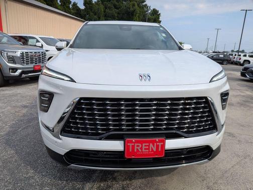 White Frost Tricoat 2025 Buick Enclave Avenir FWD