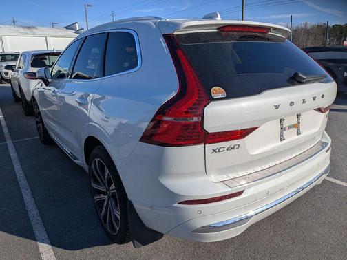 2023 Volvo XC60 B6 Ultimate Bright Theme