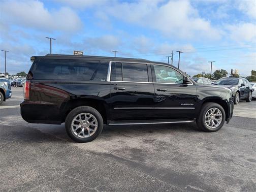 2018 GMC Yukon XL SLT