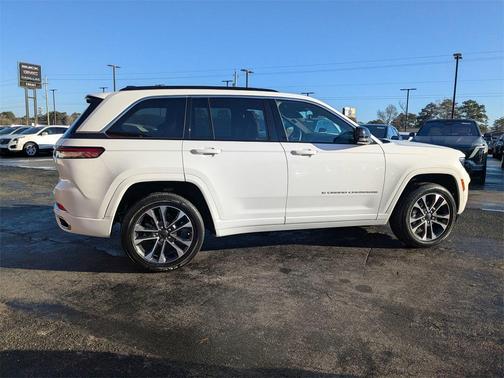 2024 Jeep Grand Cherokee Overland