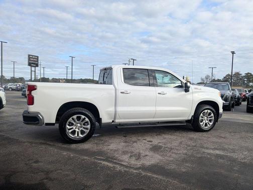 2025 Chevrolet Silverado 1500 LTZ