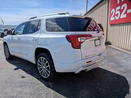 White Frost Tricoat 2023 GMC Acadia Denali