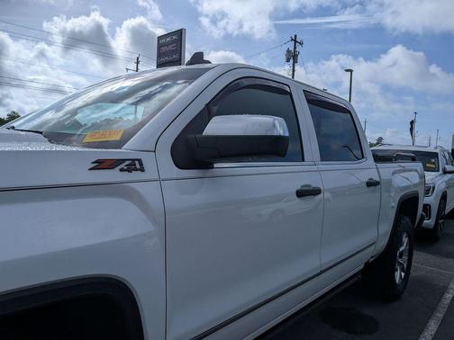 Summit White 2017 GMC Sierra 1500 SLT