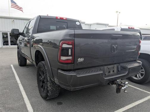 2022 RAM 2500 Laramie Crew Cab 4x4 6'4' Box