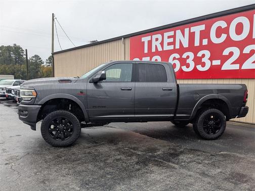 2022 RAM 2500 Laramie Crew Cab 4x4 6'4' Box