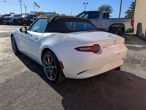 2022 Mazda MX-5 Miata Grand Touring