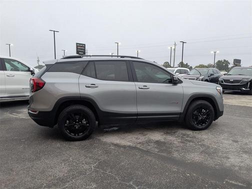 2024 GMC Terrain AWD AT4